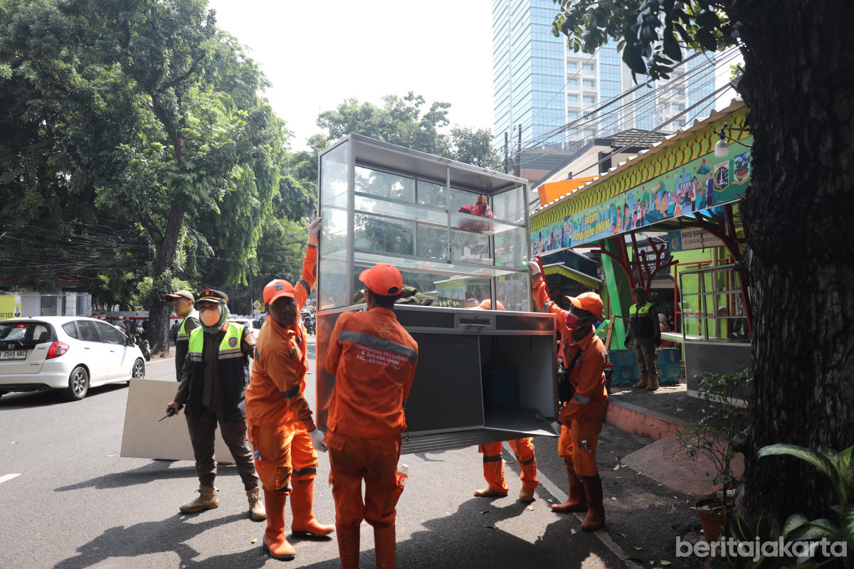 Penertiban Bangunan Pasar Barito Dilakukan Secara Humanis