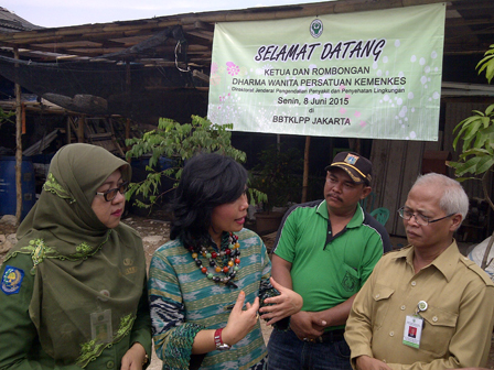 Atasi TPS Liar, Warga Cakung Timur Kelola Sampah Jadi Kompos