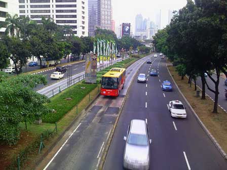 Waspada, Jl Sudirman Bergelombang