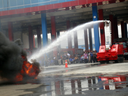 Dinas Gulkarmat Demonstrasikan Unit Pengurai Material Kebakaran Dok-Ing MVF-5 U3