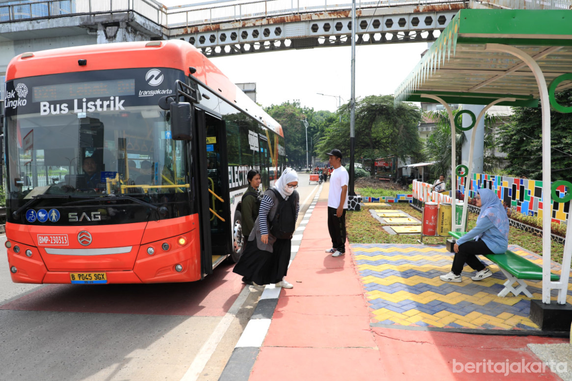 Penataan kawasan unggulan di Jalan Haji Biyul, Kelurahan Cilandak Timur