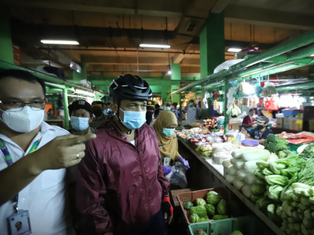 Jelang Ramadhan, Wali Kota Jaktim Tinjau Pasar Jatinegara