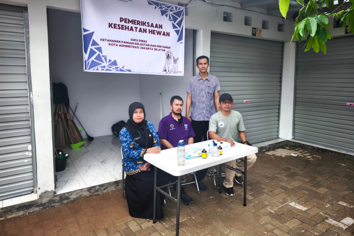 Sudin KPKP Jaksel Berikan Layanan Kesehatan Hewan Gratis di Sentra Fauna