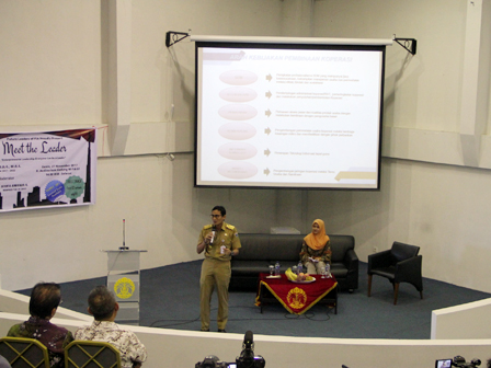 Sandi Beri Kuliah Umum di Universitas Indonesia