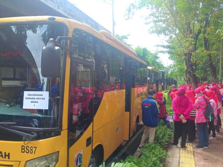 84 Bus Sekolah Bantu Mobilisasi Peserta Jakarta Menyapa Menuju dan dari JIS_2