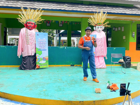 Mendongeng Bersama Paman Gery di RPTRA Taman Sawo, Cipete Utara, Disiarkan Langsung 