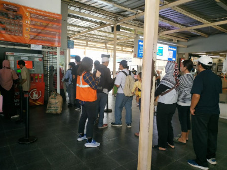 Puskesmas Tebet Gelar Sosialisasi Pencegahan Covid-19 di Stasiun Manggarai