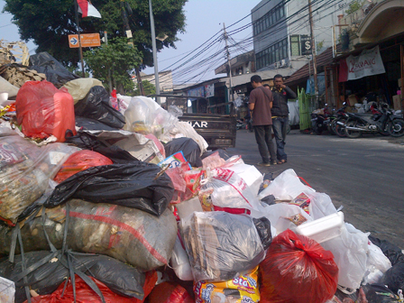  Armada Minim, Alasan Sampah Menggunung di Pasar Sumur Batu