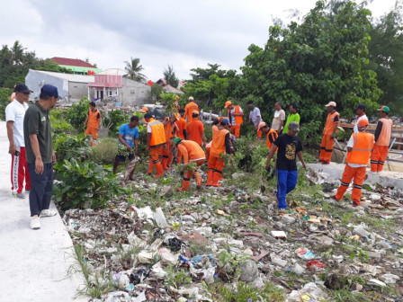  Empat Kubik Sampah Diangkut Dari Kawasan Ambalat Pulau Harapan 