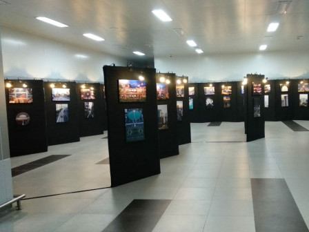 Dua Stasiun MRT Tampilkan Pameran Foto Tentang Jakarta