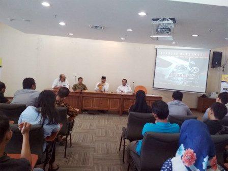 Sudinnakertrans Jakbar Gelar Pelatihan Mengmudi Mobil