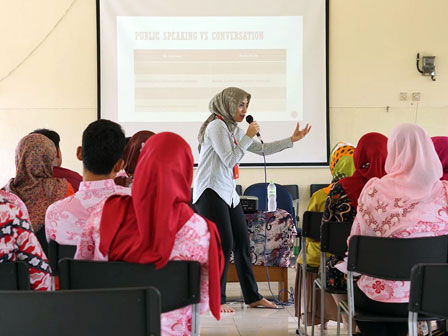  56 Pengelola RPTRA Se-Kecamatan Pesanggrahan Ikuti Pelatihan Komunikasi 