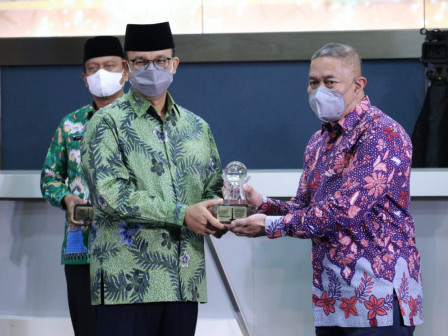 Serahkan Muzaki Istimewa Award 2022, Gubernur Anies Apresiasi Peran Baznas Bazis DKI Dalam Berinovas