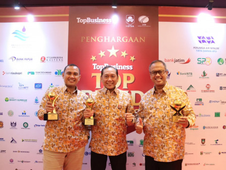 MRT Jakarta Raih 4 Penghargaan TOP BUMD Awards 2022
