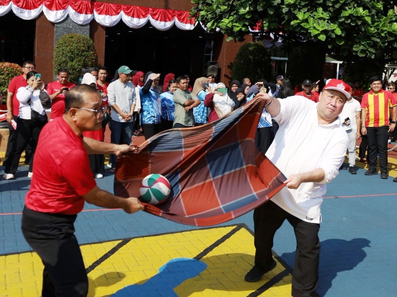 Arifin Bersama Ratusan Pegawai Ikut Lomba Meriahkan HUT Kemerdekaan RI