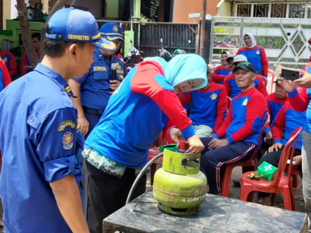 40 Warga RW 04 Pinang Ranti Ikuti Pelatihan Penanggulangan Kebakaran