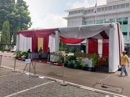  Lurah Gambir Pastikan TPS Khusus di Gedung LAN Siap Gelar Pemungutan Suara