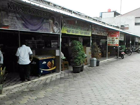 Pusat Kuliner Ceger 29, Wadah Menampung PKL