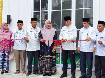 Munjirin Resmikan Musholla di Kantor Kelurahan Gunung