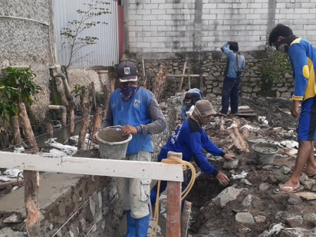 Perbaikan Saluran Phb Kampung Bojong Sudah 60 Persen