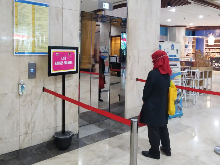 Kantor Wali Kota Jakut Operasionalkan Lift Khusus Wanita 