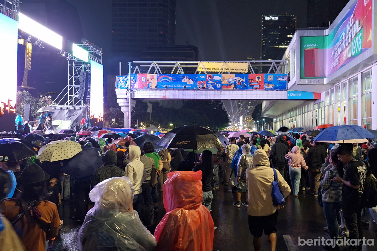 Kemeriahan Malam Tahun Baru di MH Thamrin