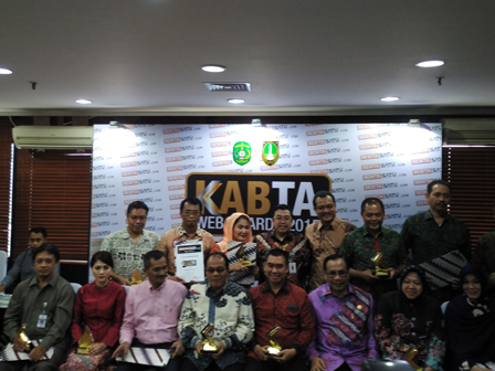 Pemkot Jaktim Raih Penghargaan Website Kota Terbaik Ajang Kabta Awards 2015