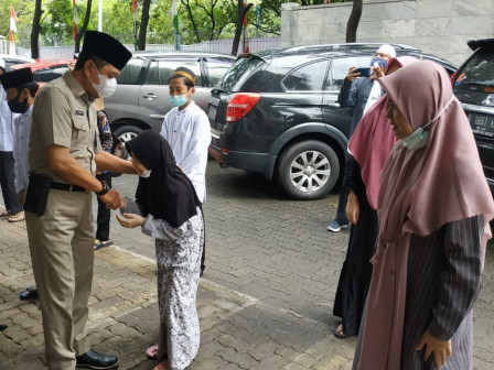 Pemkab Memberangkatkan 12 Peserta STQ Tingkat Provinsi DKI Jakarta