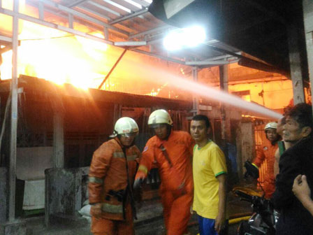 Kebakaran Empat Rumah di Gambir Berhasil Dipadamkan