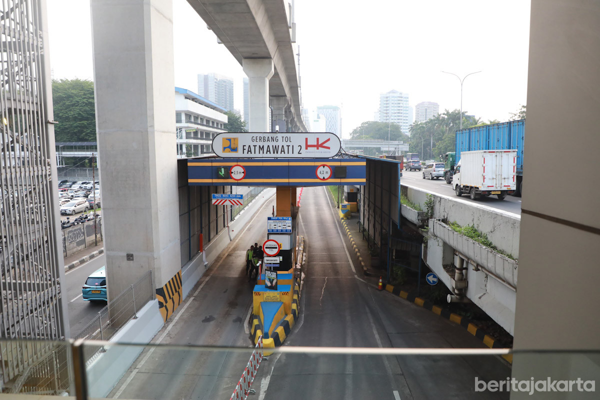 Gerbang Tol Fatmawati 2 
