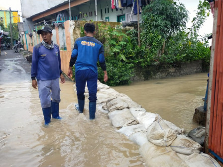 SDA Cilincing Bangun Kisdam Sementara Di Jalan Sungai Tiram