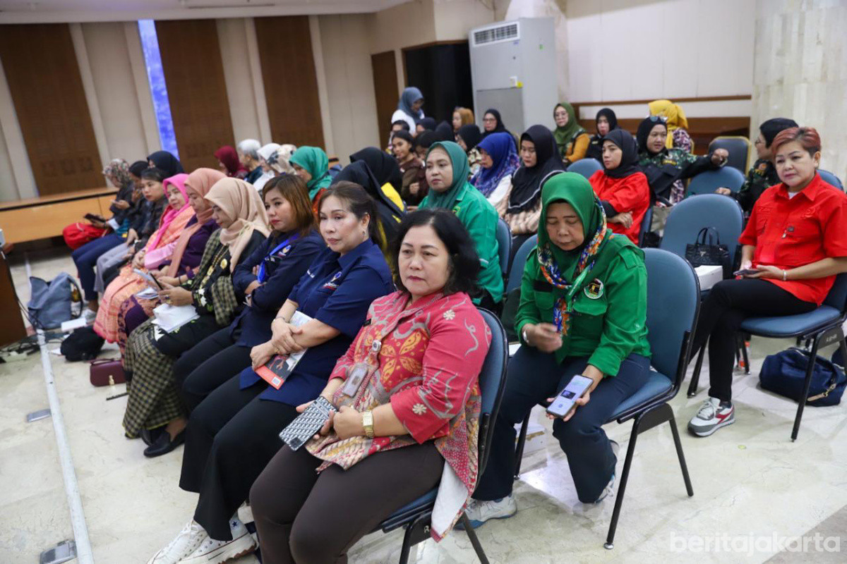 Peserta mengikuti pelatihan peningkatan kapasitas perempuan di lembaga politik