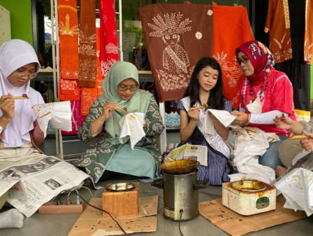 Peringati Hari Batik Nasional, Griya Batik Nirmala Gelar Workshop 