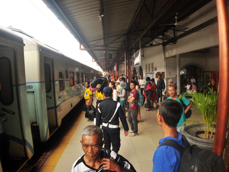 Stasiun Senen Sudah Berangkatkan 151 Ribu Penumpang 