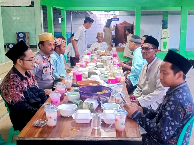 Warga Pulau Sabira Jaga Tradisi Berbagi Takjil Saat Ramadan