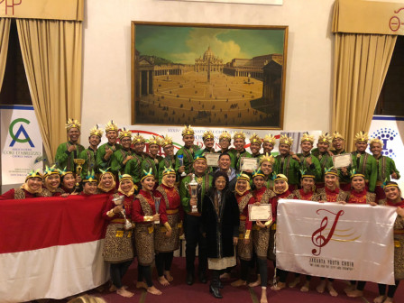 Jakarta Youth Choir Juara CIAICC di Italia