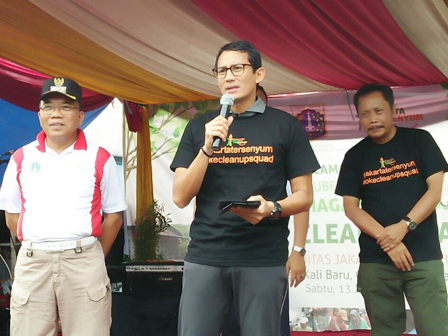 Wagub Resmikan Program OK Cleanup Day di Kalibaru Cilincing