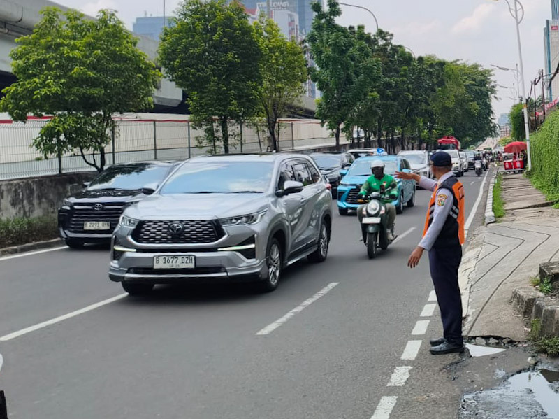 Sudinhub Jaksel Tempatkan Personil Atur Lalin TB Simatupang 