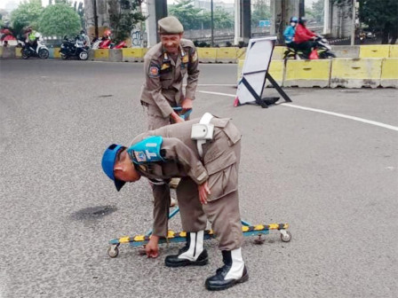  500 Gram Paku Dibersihkan dari Tiga Ruas Jalan di Pademangan