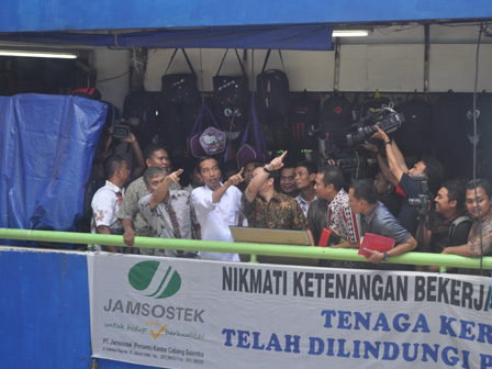 Jokowi Blusukan ke Blok G Tanah Abang