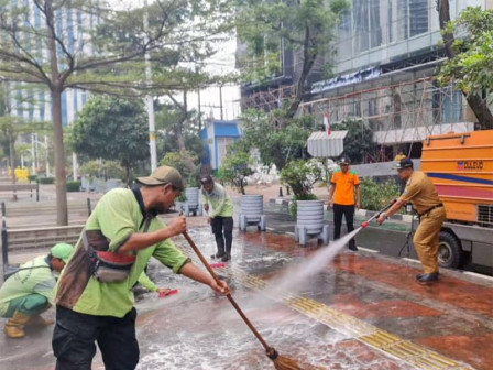 Ratusan Personel Gelar Aksi Bersih-bersih di Kembangan