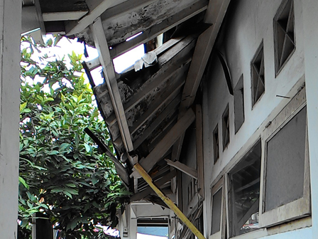 Gedung Puskesmas Klender 1 Rusak Parah