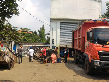 300 Ton Sampah Diangkut Dari Tanjung Priok Setiap Hari