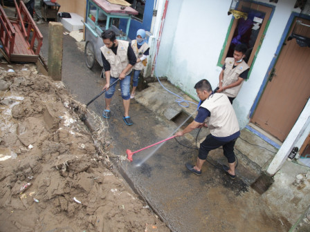 Peserta Pelatihan Kerja Bantu Penanganan Pascabanjir