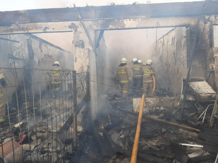 Kebakaran Tujuh Kontrakan di Cengkareng Berhasil Dipadamkan 