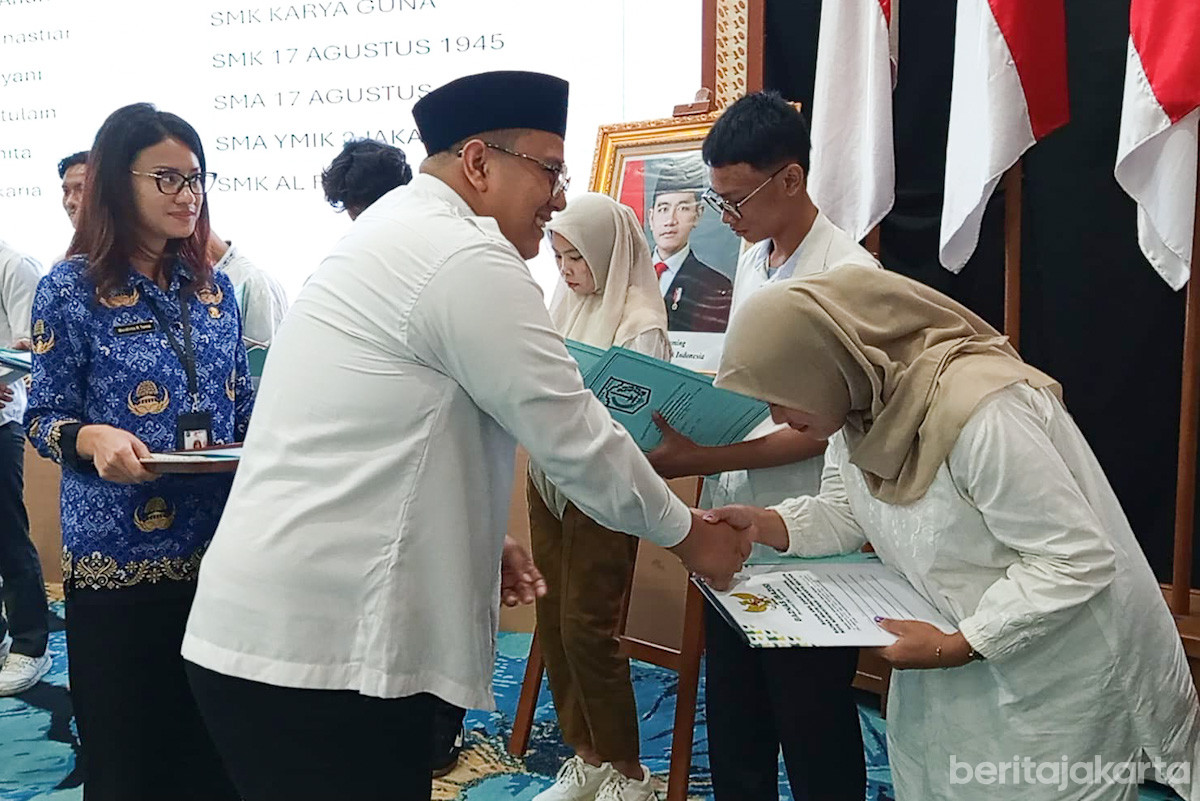 Baznas (Bazis) Jaksel tebus ijazah warga kurang mampu
