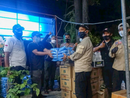 Warga Penyintas Kebakaran di Pejagalan Jakarta Utara Mendapatkan Bantuan