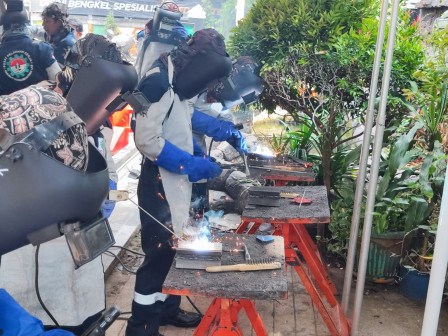 PPKKPL Condet Gelar Pelatihan Teknik Las di Cilandak Barat