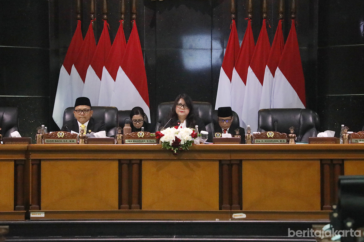 Rapat paripurna jawaban Gubernur soal APBD 2026 dan PAM Jaya