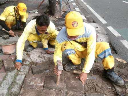  Dua Titik Trotoar Rusak di Johar Baru Rampung Diperbaiki